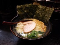 「醬油豚骨 並」@ゴル麺。 横浜2号店の写真