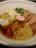 「二代目醤油らーめん」@ラーメン どんぐりの写真