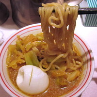 「味噌タンメン + 味玉」@蒙古タンメン中本 品川店の写真