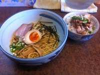 「油そば＋魚だし＋チャーシュー小丼」@ぼにしもの写真