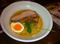 「塩鶏煮干し  650円」@とんこつ屋 秀虎の写真