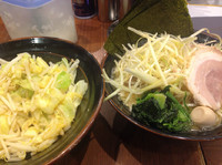 「ネギラーメン並＋もやきゃべ【900円】」@綱島商店の写真