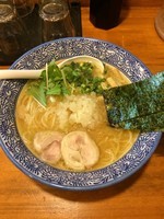 「濃厚鶏骨醤油らーめん」@濃厚鶏白湯らーめん 麺屋一楽の写真