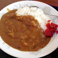 「週替わりランチ(カレーライス 半ラーメン)850円」@手打ちラーメン恒 足利支店の写真