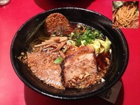 「焦がし正油（鶏）＋揚げニンニクチップス」@麺家 うえだの写真