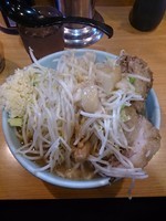 「小ラーメン、麺少なめ、ニンニク、アブラ」@ラーメン二郎 八王子野猿街道店2の写真