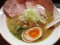 「味玉ラーメン(並、とろっと) (750円)」@縁乃助商店の写真