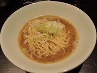 「中華そば(小)」@自家製麺 伊藤 銀座店の写真
