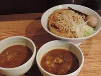 「二色つけ麺」@神保町 可以の写真