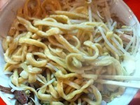 「ブタ入り大ラーメン＋ニンニク」@ラーメン二郎 府中店の写真