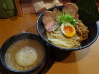 「豚重ねつけ麺（醤油）」@ラー麺 陽はまた昇るの写真