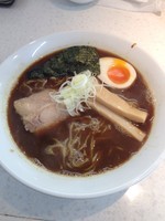 「ニボシブラック」@麺屋 久兵衛の写真