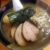 「しょうゆらーめん　750円」@春紀の写真