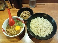 「肉玉つけ麺＋肉増し」@肉玉そばおとど 高円寺店の写真