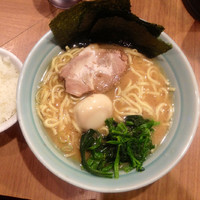 「味玉ラーメン 700円」@横浜家系 ラーメン銀家の写真