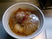 「琥珀醤油ラーメン+味玉 ￥600」@天雷軒 神谷町の写真