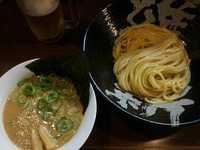 「つけとん＋ビール」@越後ラーメン 維新 湯沢本店の写真
