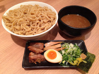 「超濃厚魚介とんこつつけ麺（山盛）780円」@つけ麺らーめん春樹 二俣川店の写真