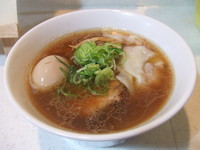 「特製醤油ラーメン　１０５０円」@ラーメン星印の写真