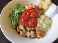 「限定　トマトチリソースのエビ風味まぜそば（７９０円）」@らーめん・つけめん 八角の写真