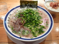 「ねぎちゃーしゅー麺+韓国風明太子ご飯+替え玉ｘ２」@博多長浜らーめん 田中商店の写真