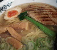 「龍ひげ塩らぁめん￥６８０」@龍のひげの写真