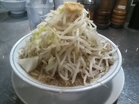 「ラーメン　野菜マシ　ニンニクあぶら」@らーめん大 本郷店の写真