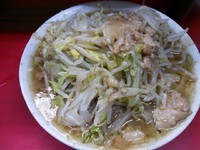 「ラーメン　ヤサイニンニクアブラ　600円」@ラーメン二郎 三田本店の写真