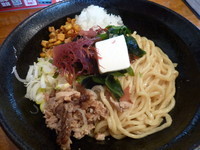 「【限定】あさりの潮バターまぜそば（750円）」@はりけんラーメンの写真