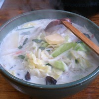 「ピリカメン(牛乳スープとバターの香り)」@手打ラーメン 華饌の写真