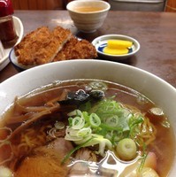 「中華そば＋カツのせ（￥730）」@河正の写真