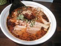 「【限定】喰べる辣油の辛煮干そば ￥820 他」@いりにぼの写真