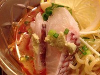 「辛口鯛拉麺（ハーフサイズ）＋梅酒２杯」@鯛麺 真魚の写真