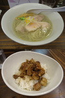 「『しおそば+牛スジ丼セット(￥950)』」@汁なしラーメン イプサの写真