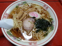「ラーメン700円」@中央亭の写真
