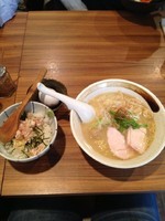 「濃厚鶏白湯そば」@濃厚鶏そば 麺屋武一 新橋本店の写真