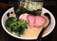 「カルボナー家中盛(モバイル会員限定)＋ライス中」@麺処 韋駄天の写真