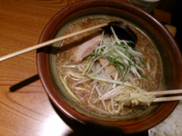 「醤油ラーメン（＋麦めし）（＋ウィンナー＋味玉）」@むてっぽうの写真