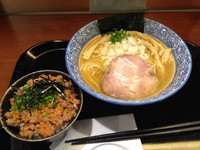 「鯵の二ボやん➕牛そぼろサク丼」@麺屋 一燈 ラゾーナ川崎店の写真