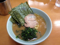 「らーめん 600円」@横浜ラーメン 裏武蔵家 西千葉本店の写真