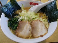 「とんこつ醤油ラーメン（大盛り）」@テンホウ 松本渚店の写真