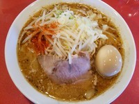 「みそラーメン＋麺増し＋味玉」@麺屋しのはら 三日月食堂の写真