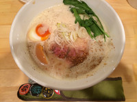 「味玉ふく流らーめん」@ふく流らーめん 轍 本町本店の写真