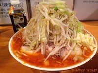 「限定味噌ラーメンと黒ウーロン茶」@豚星。の写真