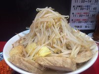 「豚ラーメン （ﾔｻｲﾁｮｲﾏｼ ﾆﾝﾆｸ ｶﾗｱｹﾞ）」@千里眼の写真