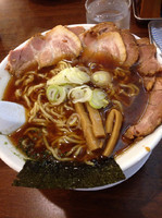 「醤油ラーメン 大盛 チャーシュー」@やまがたらーめん きたもと屋の写真