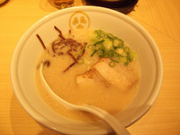 「豚骨プレーン(680円)」@TOKYO豚骨BASE MADE by 一風堂 赤羽店の写真