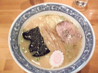 「中華そば(650円)」@中華そば 青葉 新宿店の写真