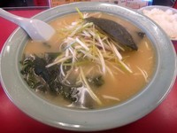 「ネギラーメン・半麺 ５５０円」@新ラーメンショップ 狭山本部の写真