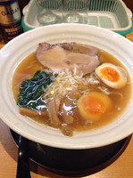 「醤油ラーメン(650円)」@巧家の写真